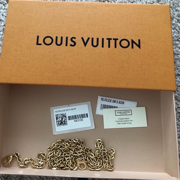 Louis Vuitton Felcie GM D Azur Pink Interior - Picture 5 of 5